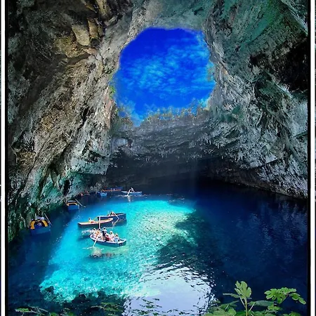 Faos Luxury 2 Apartament Agia Efimia