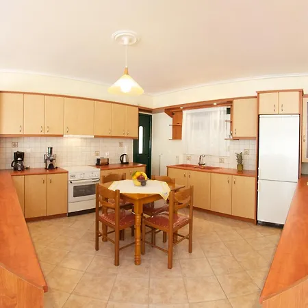 Faos Luxury 2 Agia Efimia